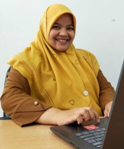 FITRI AMNA